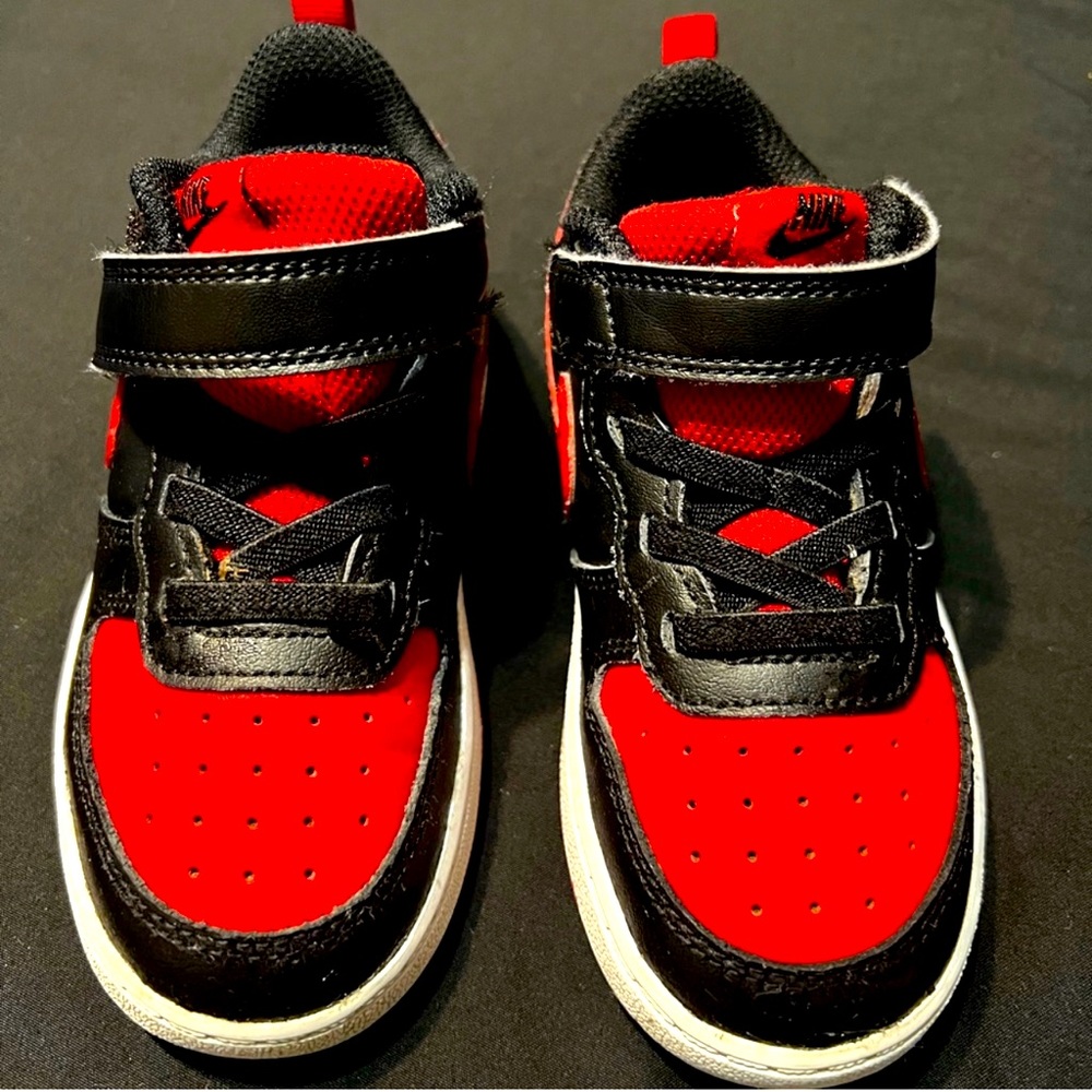 Nike toddler shoes great condition